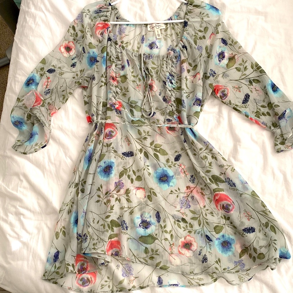 Jessica Simpson maternity blouse